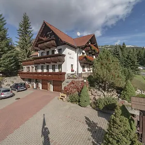 Martin&kristyna Hotel